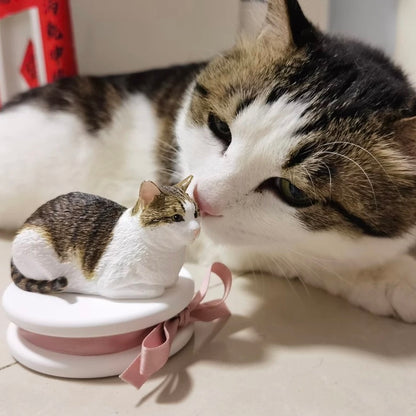 cat memorial statue